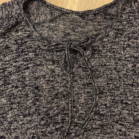 Women's Poncho with Fringe Arms - Picture 4 of 4